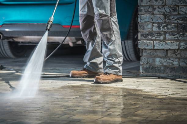 Best Oil Spill Cleanup  in Comstock Park, MI